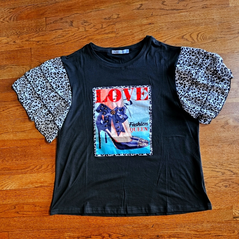 NWOT KoKo Ailis Womens Ruffle Sleeve Graphic Tee